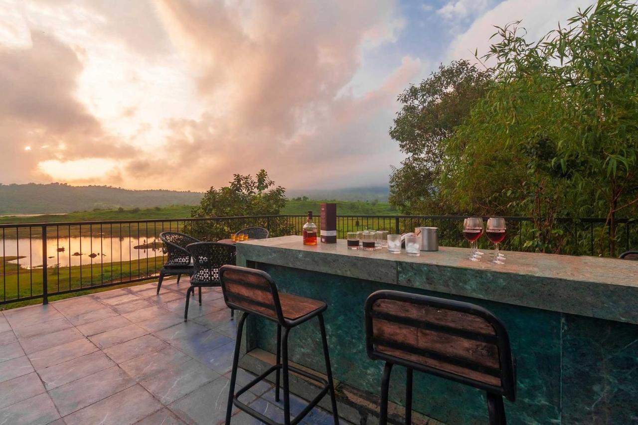 Sunset Boulevard by Stayvista: Lakeside Pet-Friendly Villa with Pool Karjat Exterior photo
